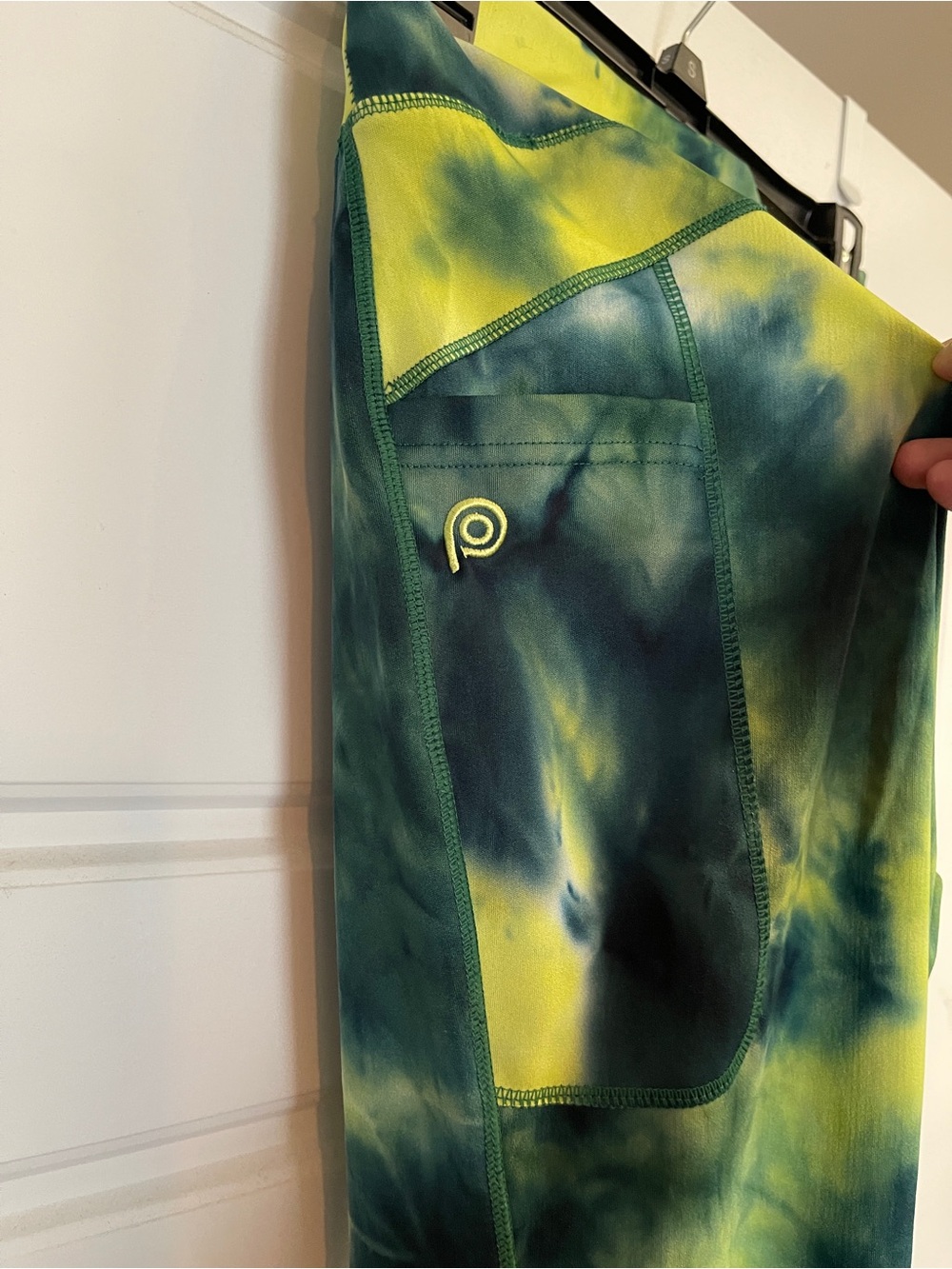 POP Fit Tie-Dye Flared Leggings - Picture 3 of 6